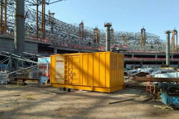 阳高发电机出租如何判断空气滤清器是否需要更换？
